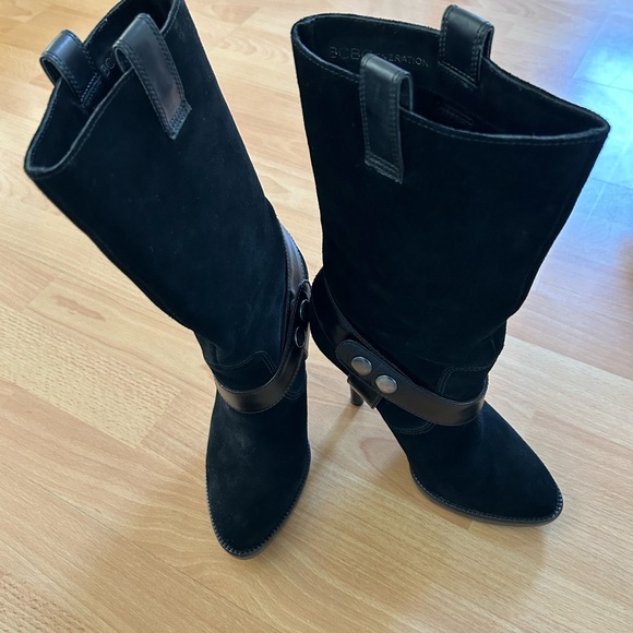 BCBG Sirlo Black Suede Boot Size 6 - Picture 6 of 6